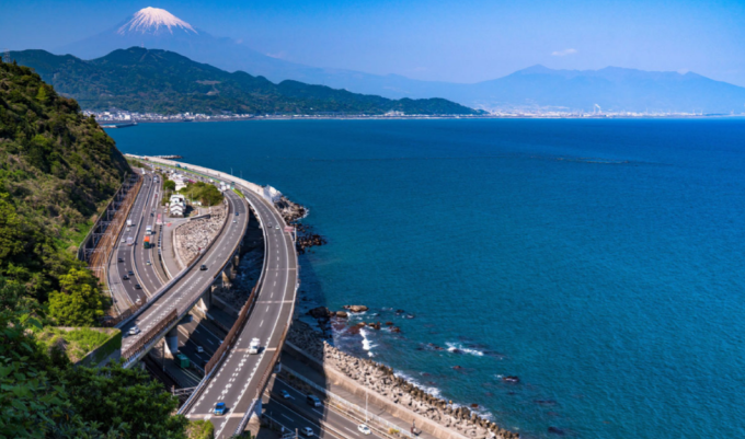 迂回ルートで物流の要所守れ　　静岡・由比は「東海道の親不知」　　松本伸 大林組常務執行役員の写真