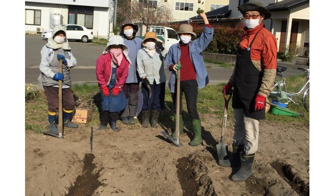 地に足つけて夢を語る　　畑の不思議な力　　田中夏子 長野県高齢者生協理事長の写真